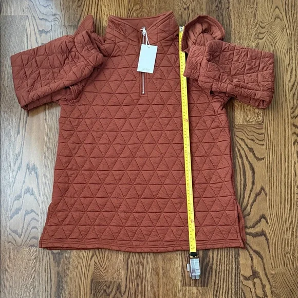 Lovelo Quilted Carmel brown Pullover with Ruffle Sleeves medium - Picture 10 of 11